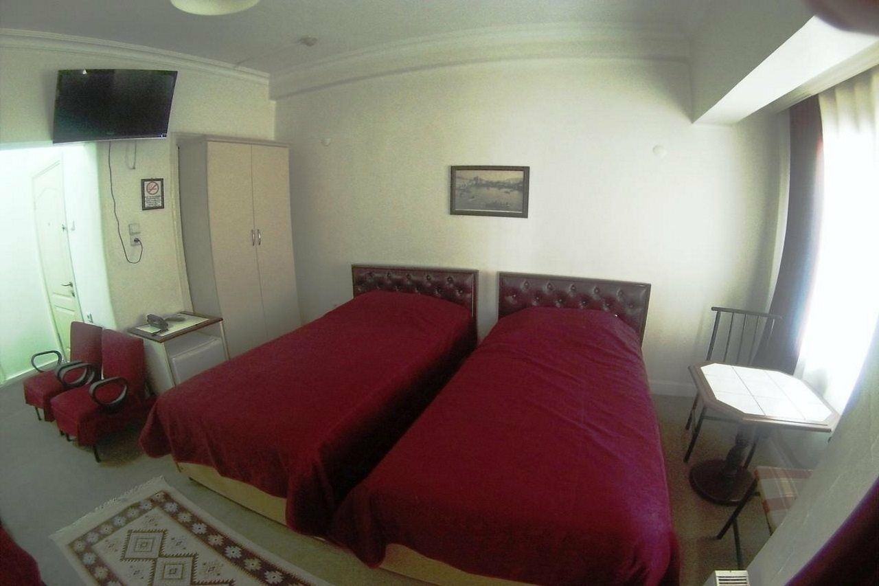 Guzel Izmir Hotel Esterno foto
